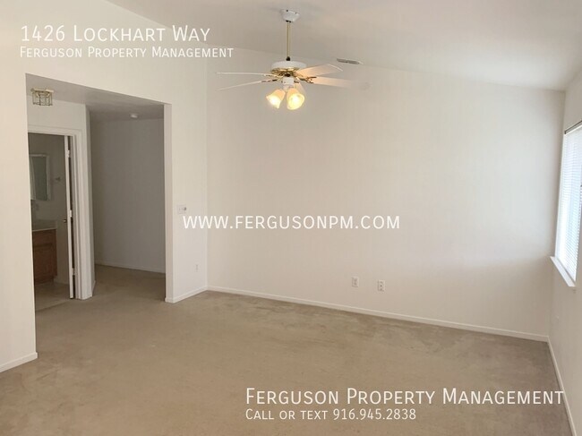 Foto del edificio - 1426 Lockhart Way
