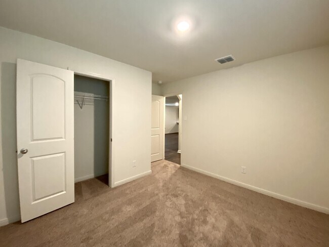 Building Photo - 3969 Northaven Trail