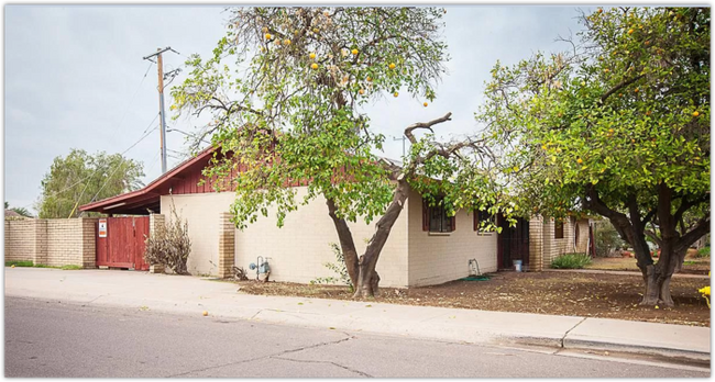 Building Photo - 803 W 11th St