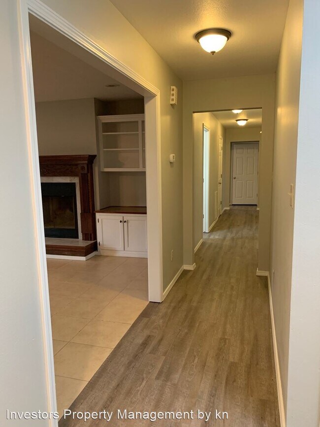 Building Photo - 4 br, 2 bath House - 9 Vista Hills Blvd