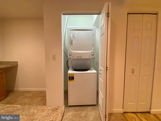 Foto del edificio - 424 Q St NW