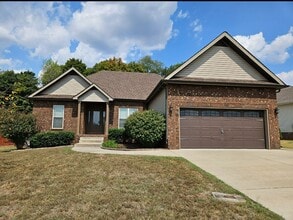 Building Photo - 3518 Clover Hill Dr