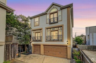 Building Photo - 5217 Blossom St