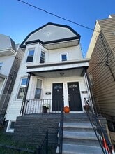 Building Photo - 313 Pearsall Ave