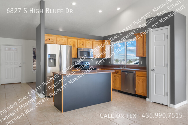 Foto del edificio - 6827 S High Bluff Dr