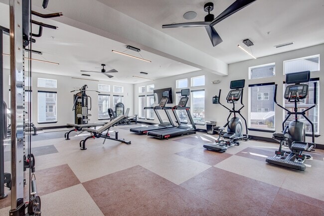 Building Photo - Polaris Junction