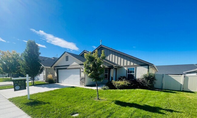 Building Photo - Charming 3 Bedroom Home in Nampa _ Pet Friendly!