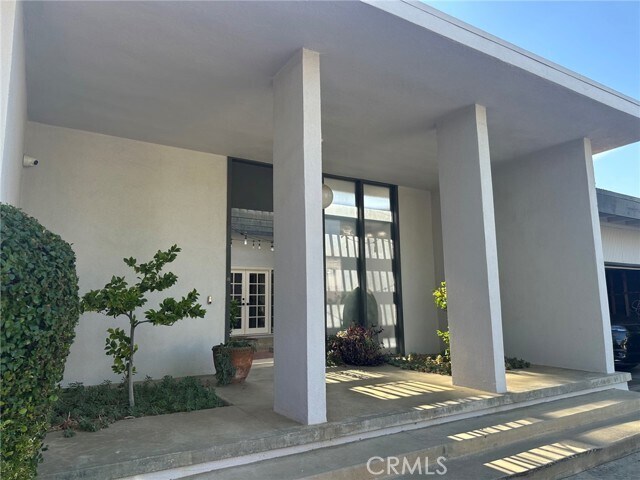Building Photo - 6757 Daryn Dr