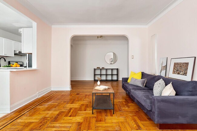 Foto del edificio - 1825 Foster Ave