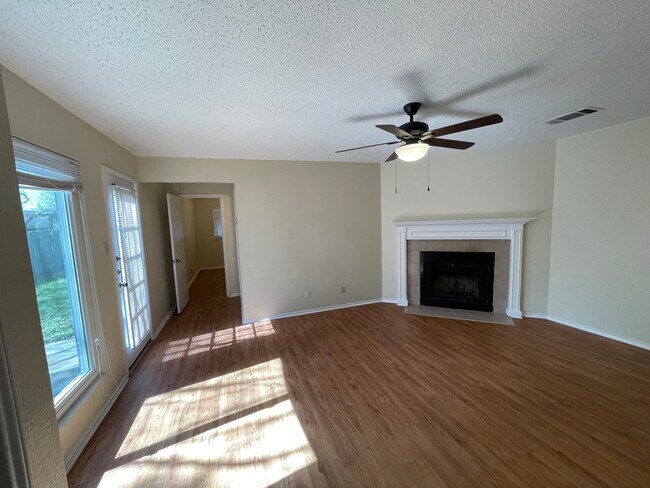 Building Photo - 10003 Parliament House Rd