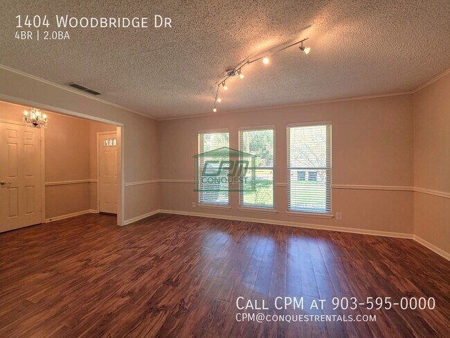 Foto del edificio - 1404 Woodbridge Dr