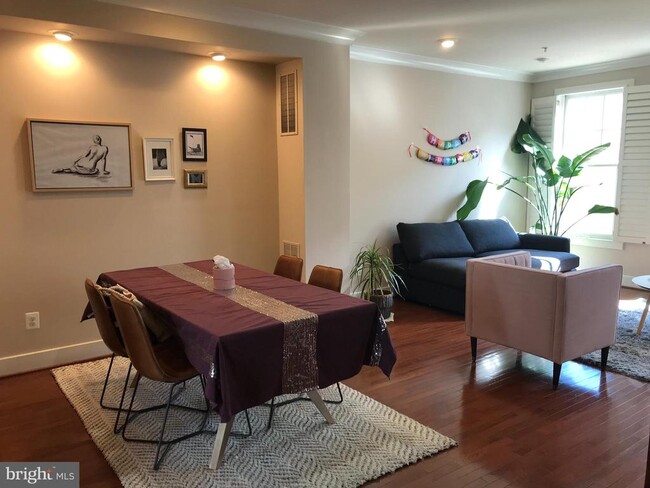 Foto del edificio - 1308 N Danville St