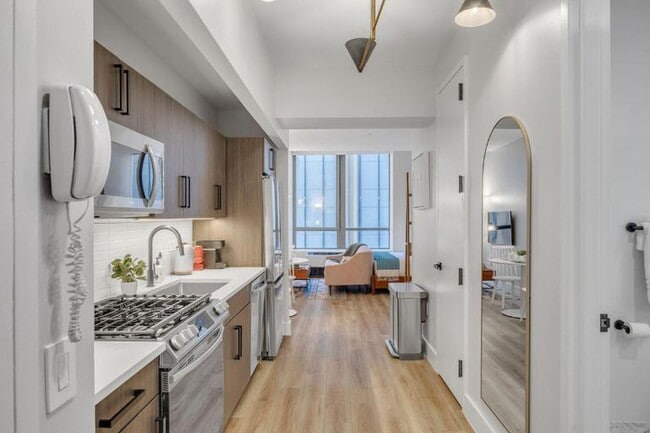 Building Photo - 2 bedroom in New York NY 10005