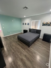 Building Photo - 14836 Archwood St