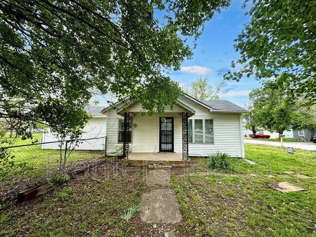 Foto del edificio - 201 S Ora St