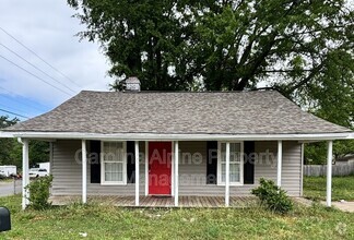 Building Photo - 618 Gardner St