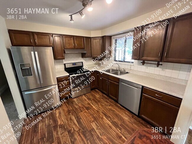 Foto del edificio - 3651 Hayman Ct