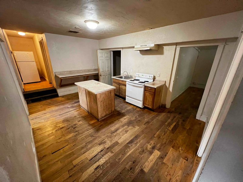 Foto principal - 123 S Latah St