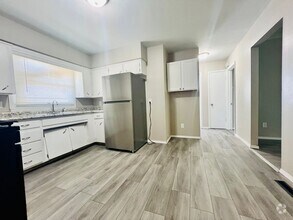 Building Photo - 238 Palmer Dr