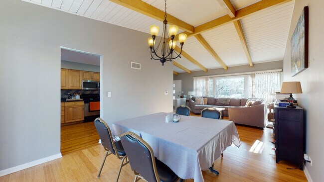 Foto del edificio - 3914-3914 4 Winds Way