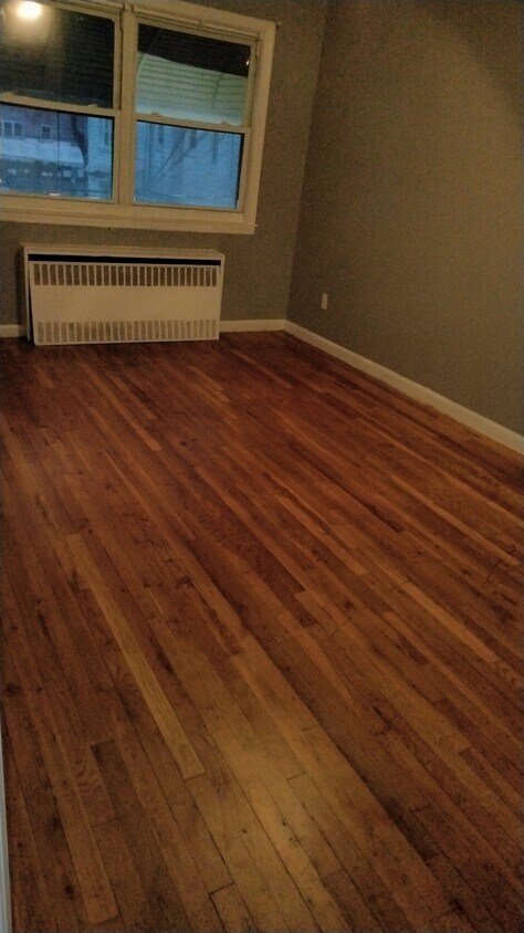 Foto principal - 10328 98th St