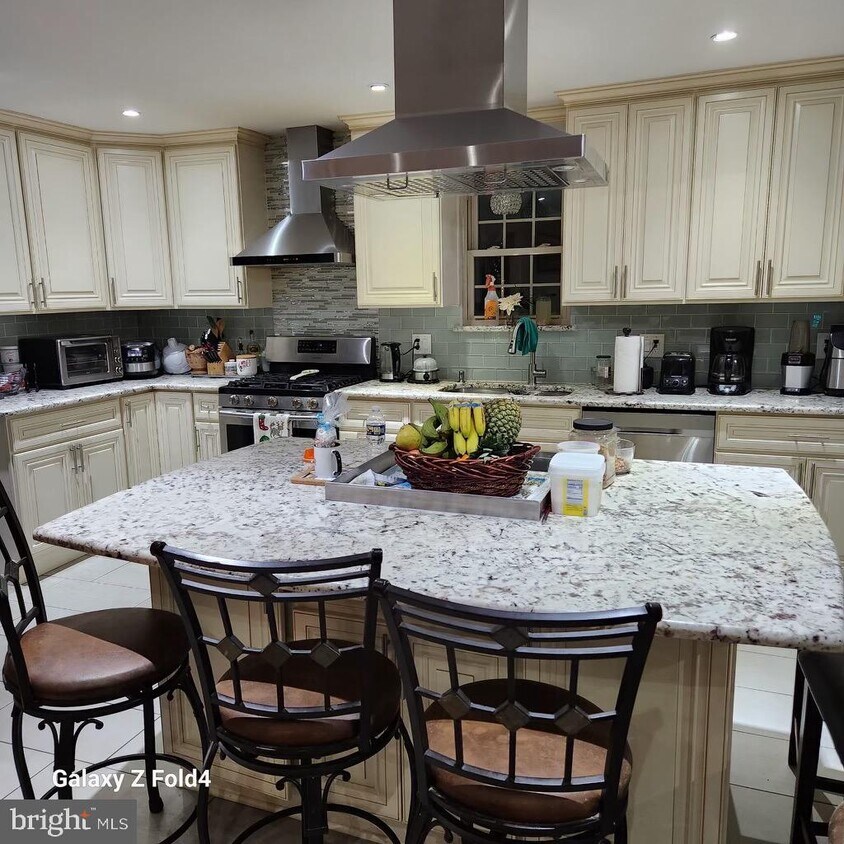 Foto principal - 203 Jonathan Ln