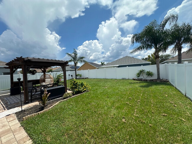 Building Photo - 7609 Wood Violet Dr
