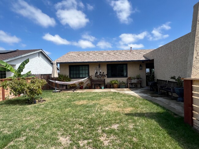 Foto del edificio - 6805 Fisk Ave