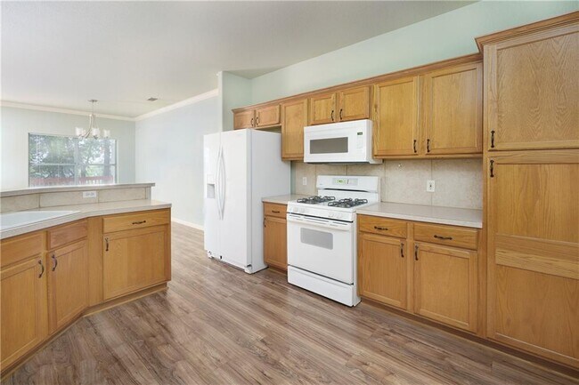 Building Photo - 4801 E Oltorf St