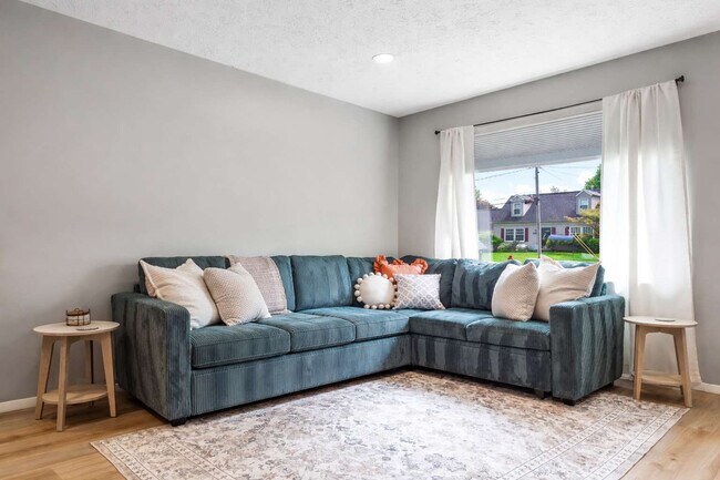 Building Photo - 291 Hunter Ave