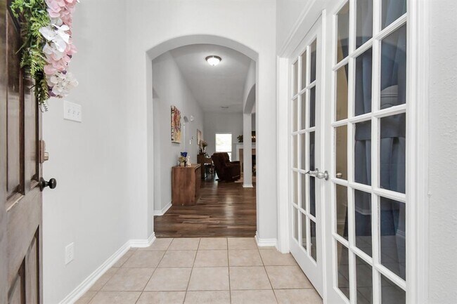 Building Photo - 6930 Hamilton Falls Ln