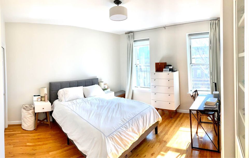 King-size master bedroom with Southern exposure - 203 Pavonia Ave