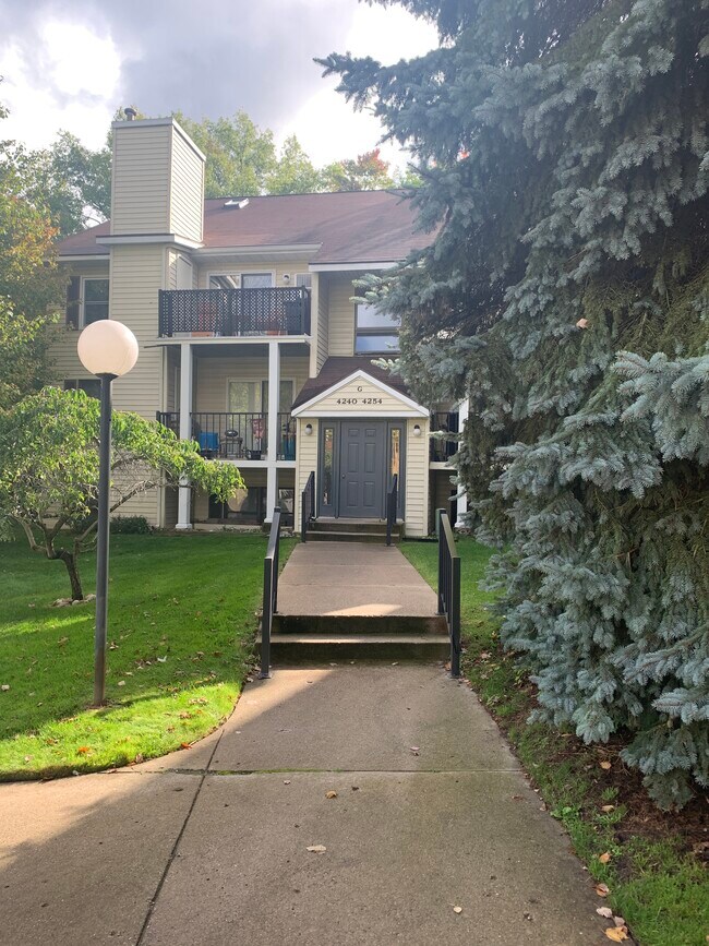 entrance - 4244 Mitchell Creek Dr