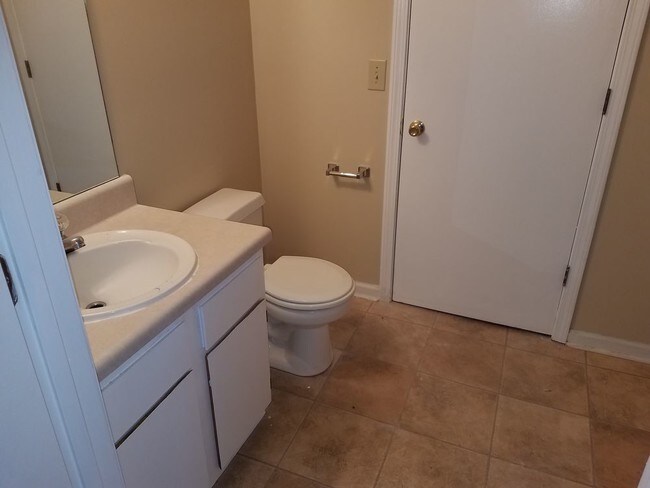 Building Photo - 505 Iron Belt Ct