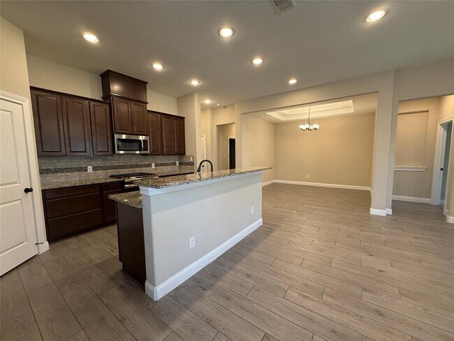 Foto del edificio - 19070 Minero Ln