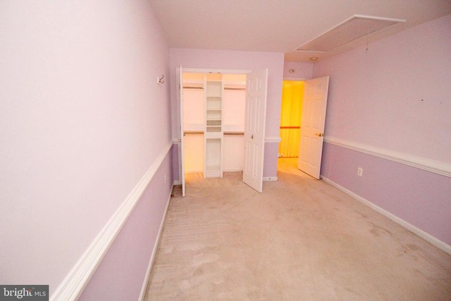 Building Photo - 816 Bonnie Ridge Dr NE