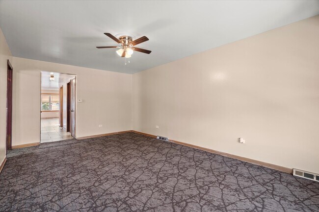 Building Photo - 4333 S Whipple St