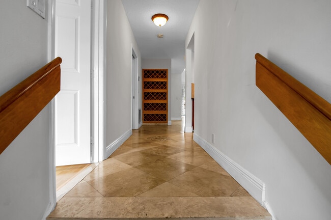 Building Photo - 7888 La Mirada Dr