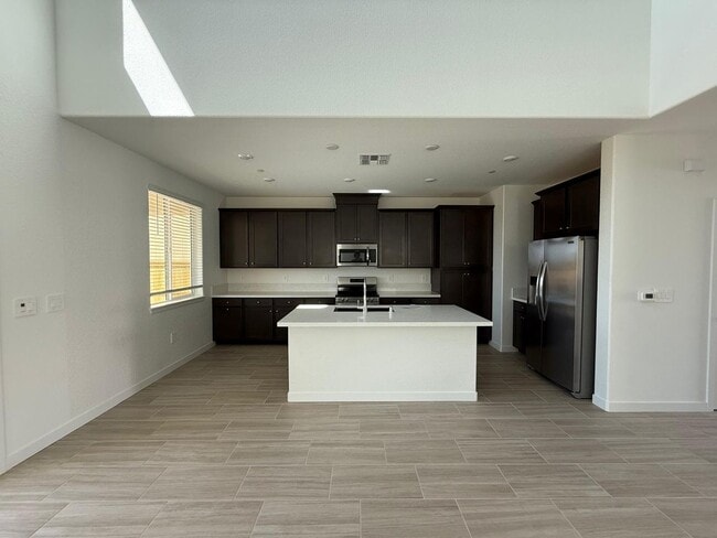Building Photo - 171 Dock Cir