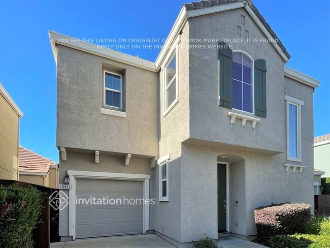 Building Photo - 8861 Brecon Way