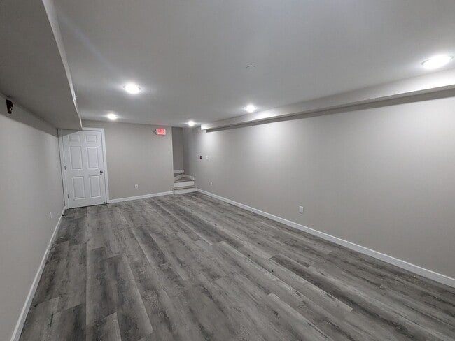 Photo - 4995 W. Thompson St. Apartment