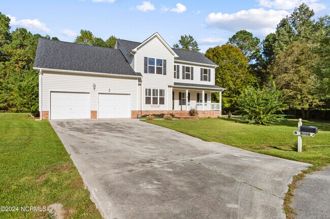 Building Photo - 309 E Regent Ct