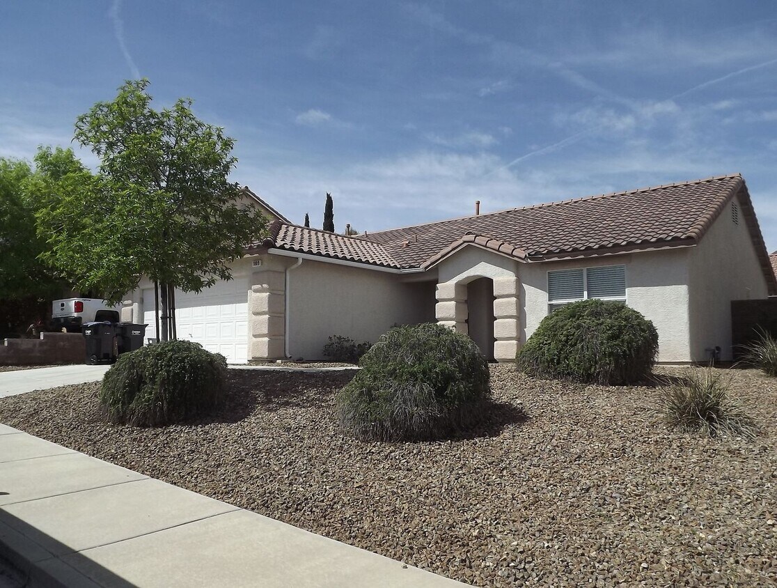 Primary Photo - Single Story in Henderson