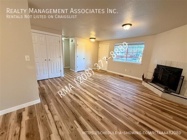 Foto del edificio - 7111 W Limelight St