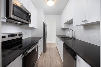 Building Photo - Cedar Avenue Apartments