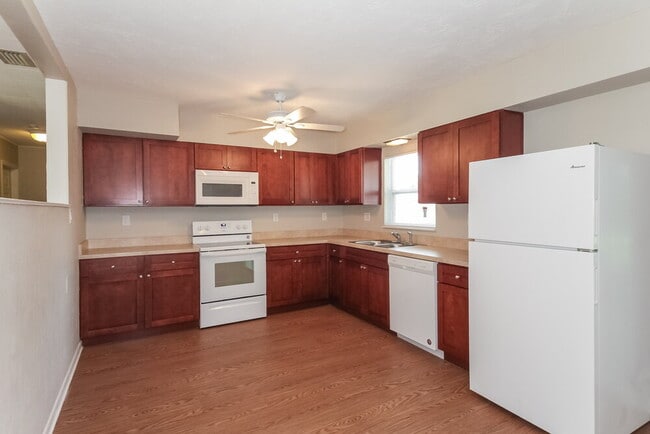 Building Photo - 5313 8th St Ct W
