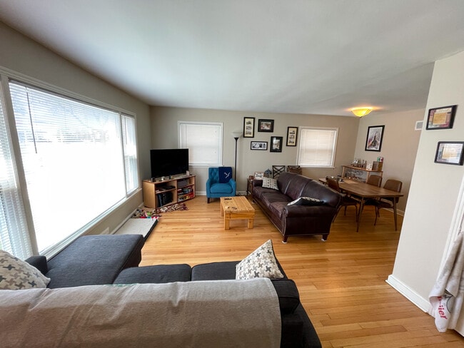 Building Photo - 4024 N Newhall St