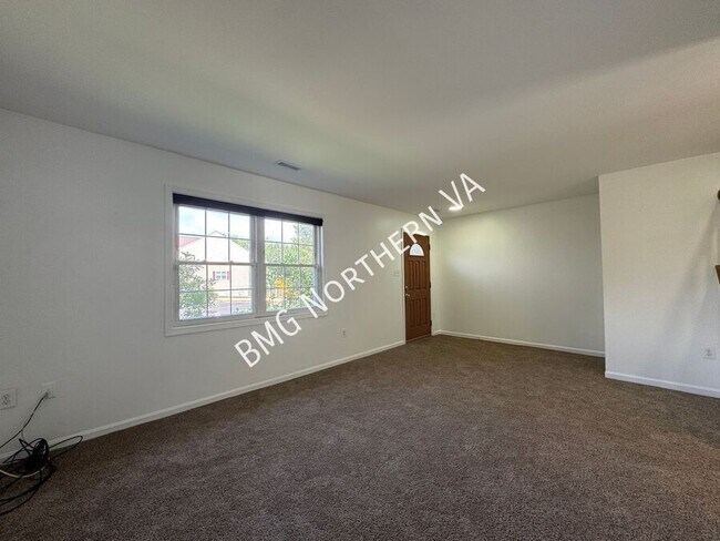 Foto del edificio - 8763 Bretton Woods Dr