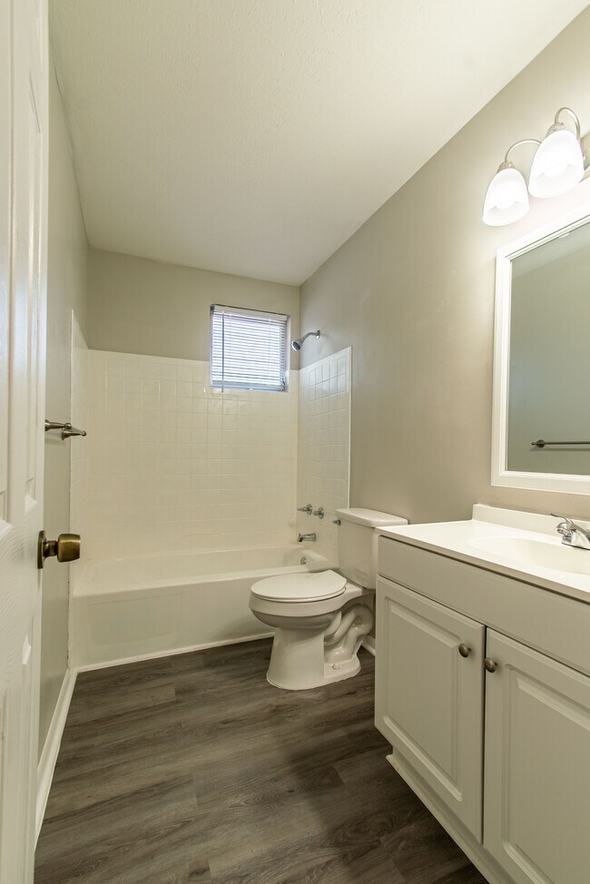 5943 Jaguar DR W House Rental in Jacksonville, FL