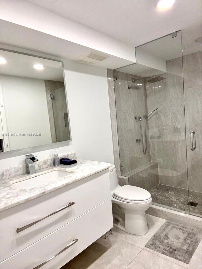 Foto del edificio - 531 N Ocean Blvd